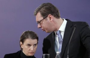 Pas humbjes së zgjedhjeve, a rrezikon Vuçiç arrestimin? Brnabiç akuzon fituesit: Kërkojnë ta eliminojnë politikisht!